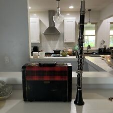 CLARINET with VINTAGE Red