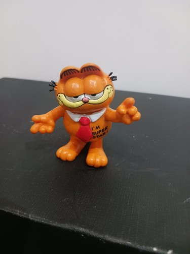 Vintage garfield pvc figure - garfield,