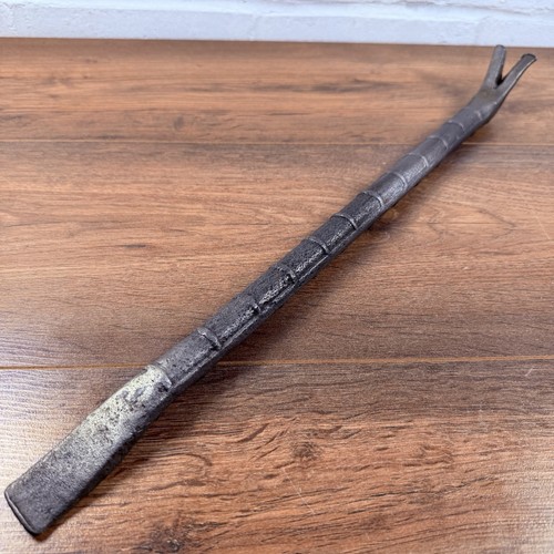 Vintage hand forged pry - pry, bar