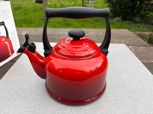 Creuset kettle red with - kettle,,