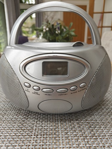 Silver portable player - , cd