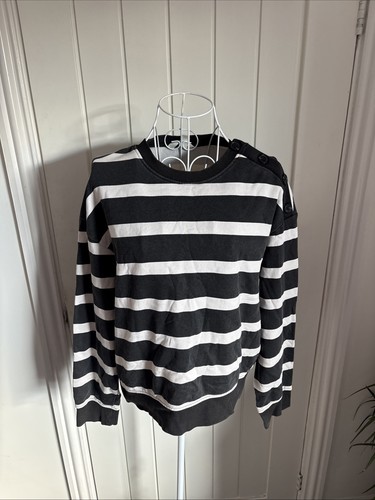Black and white striped - xs,