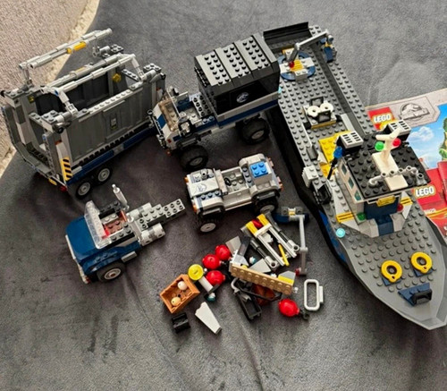 Incomplete jurassic world lego - jurassic,
