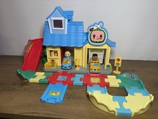 VTech Toot-Toot Drivers CoComelon JJ's House Track Set Vehicle Sounds