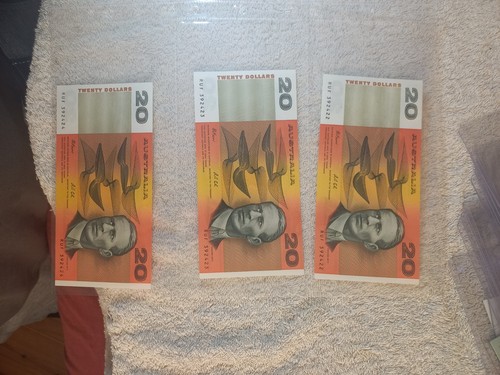 Australian banknotes run 3 - australian,