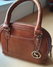 New w/tags Ashwood tan genuine