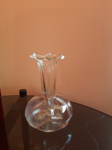Vintage pale amber fine glass - pale,