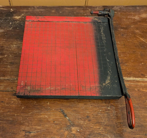 Vtg small bradley wide - vtg, 10.5"