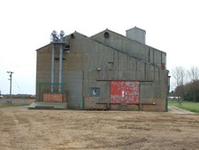 Photo A2 Grain dryer next to