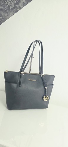 Michael kors authentic set - michael,