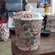 Emma Bridgewater Early Rose Chintz Storage Jar. Measures 6 inches tall