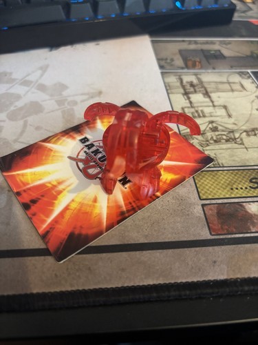Rare vintage bakugan pyrus - rare,