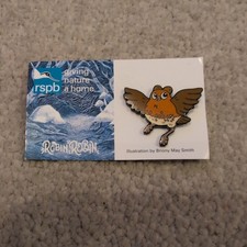 RSPB robin Robin with hat Pin