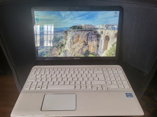 Sony vaio laptop - sony, i5