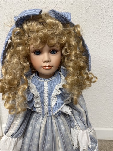 Connoisseur collection doll - connoisseur,