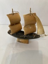 Small Vintage Boat Not Sure what Material It’s Made Of Found In Loft Good Cond