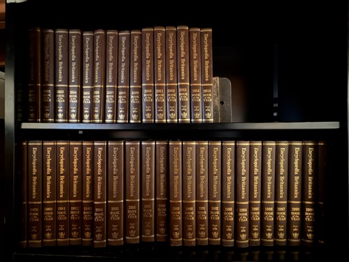 Encyclopaedia britannica book - encyclopaedia,