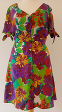SMALL ZARA DRESS FLORAL FLOWERS COLOURFUL MULTI-COLOURED RETRO HIPPY SHORT TRF
