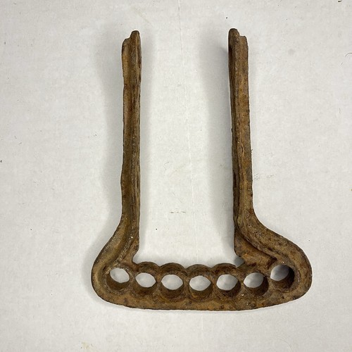 Antique cast iron - 7, hole
