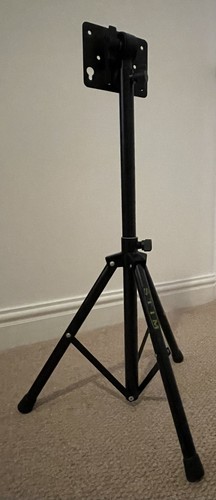 Stand for roland - stand,