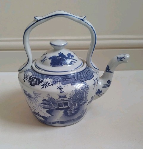 Large blue white - &,