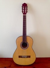 José Ferrer El Primo Guitar - w/ the original guitar soft case