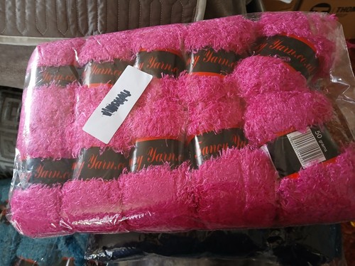 Hot pink fancy yarn - hot,