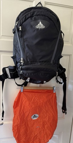Vaude black bike - 30, +