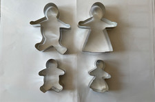 Gingerbread cookie cutter family