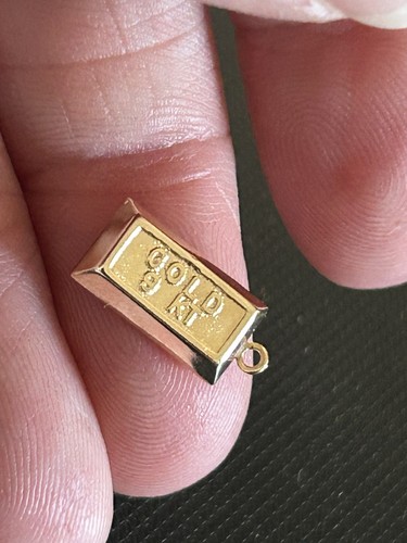 Yellow gold hollow bar of - ct,