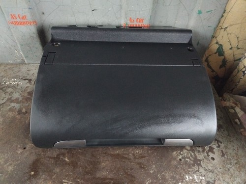 Audi glove box - audi,