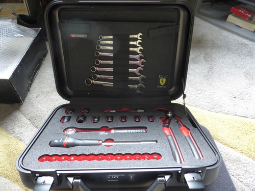 Ferrari facom tool - kit, limited