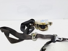 J663182 front seat belt right