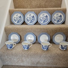 J & G Meakin Willow Pattern