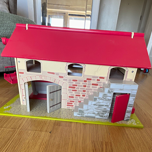 Wooden portable dollhouse barn - wooden, dollhouse/barn