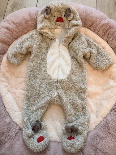 Baby fluffy reindeer all - , in