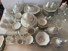 124 Piece Vintage Eternal Beau