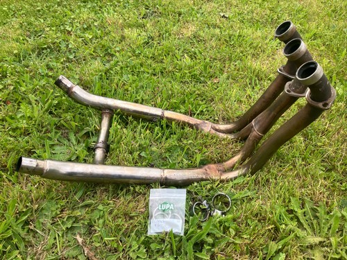 Triumph 900 sprint exhaust