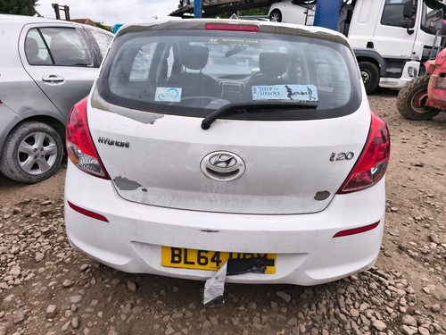 Hyundai i20 2012 - hyundai, bumper