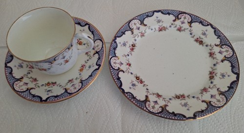 Antique delphine crown - delphine, china