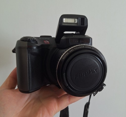 Fujifilm finepix s602 zoom - s602,