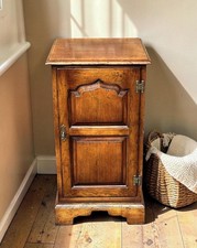 Good Quality Oak Revolving