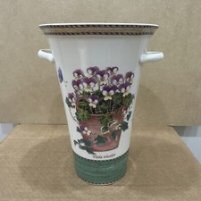 Wedgwood handle vase - handle,