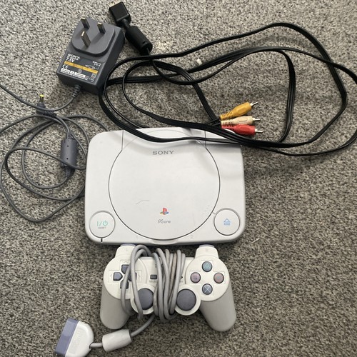 Sony playstation one ps1 - playstation, slim
