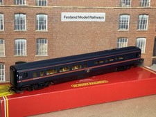 Hornby R4076 OO Gauge Model Railway GNER Blue Mark 4 Buffet Coach