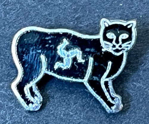 Motorcycle pin badge isle - isle, of