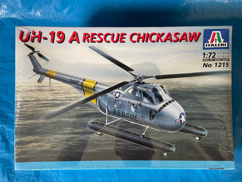 Unopened italeri uh 19a - 1/72,