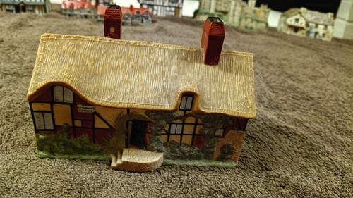Goss crested china - china, cottage