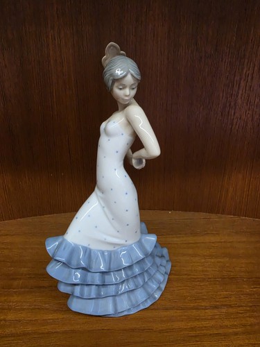 Nao lladro porcelain - nao,
