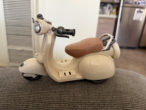 Mini vespa scooter toy - vespa,